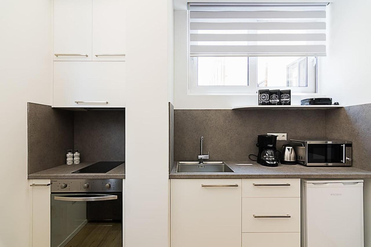 아테네 Brand New Flat For 4 Ppl Next To Syntagma Sq. 아파트 외부 사진
